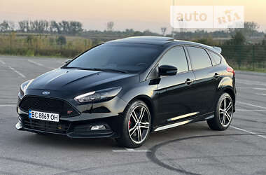 Хетчбек Ford Focus 2016 в Рівному