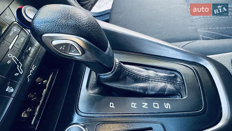 Седан Ford Focus 2017 в Киеве
