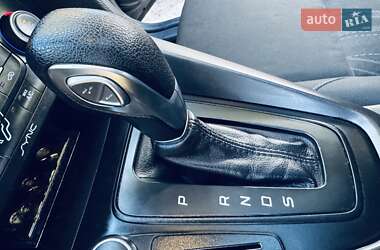 Седан Ford Focus 2017 в 
