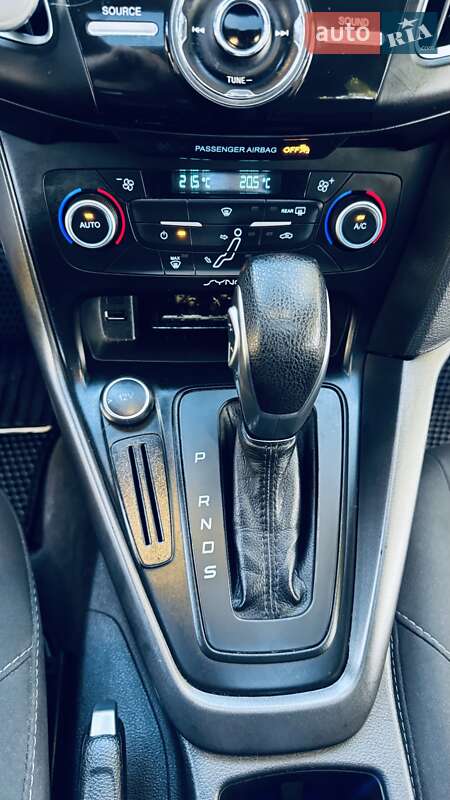Седан Ford Focus 2017 в Киеве