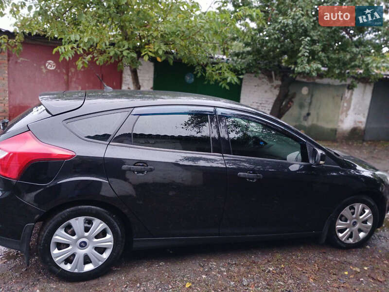 Хэтчбек Ford Focus 2012 в Конотопе