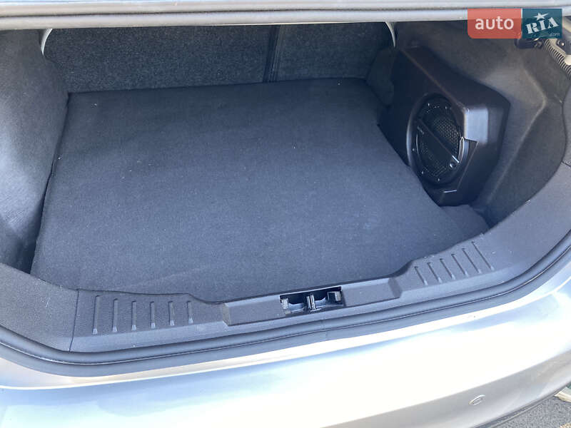 Седан Ford Focus 2018 в Киеве