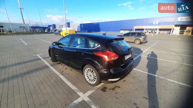 Хэтчбек Ford Focus 2015 в Тернополе