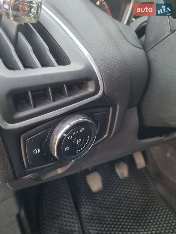 Универсал Ford Focus 2011 в Львове фото 7 Универсал Ford Focus 2011 в Львове