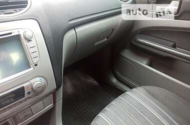 Седан Ford Focus 2008 в Олевську