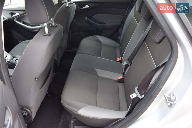 Хэтчбек Ford Focus 2013 в Черновцах