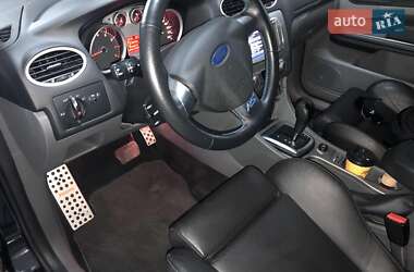 Седан Ford Focus 2010 в 
