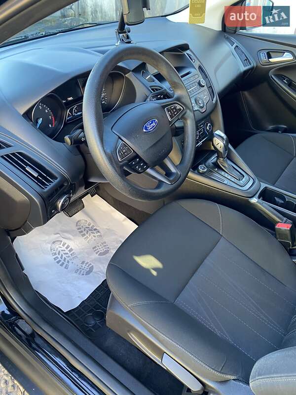 Седан Ford Focus 2015 в Нетішині