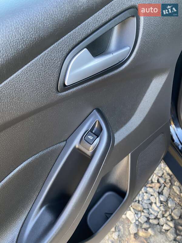 Седан Ford Focus 2015 в Нетішині