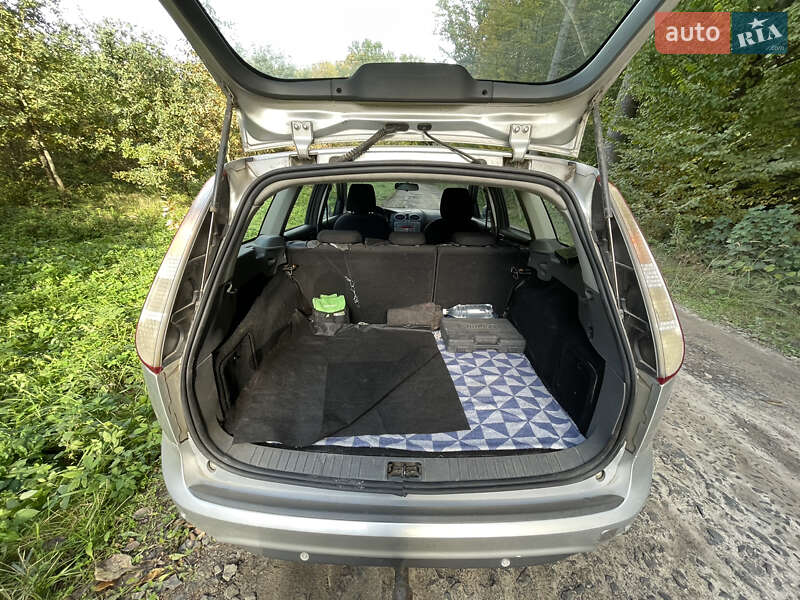 Универсал Ford Focus 2009 в Луцке