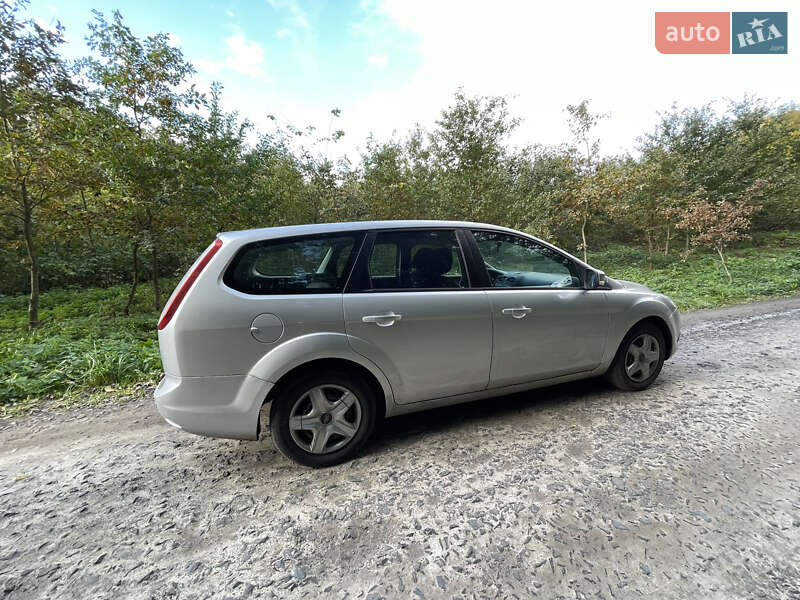 Универсал Ford Focus 2009 в Луцке