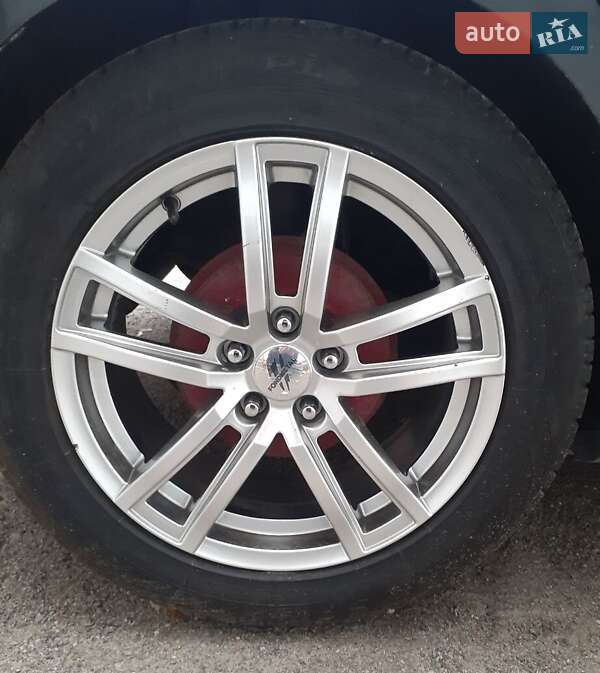 Хэтчбек Ford Focus 2014 в Днепре