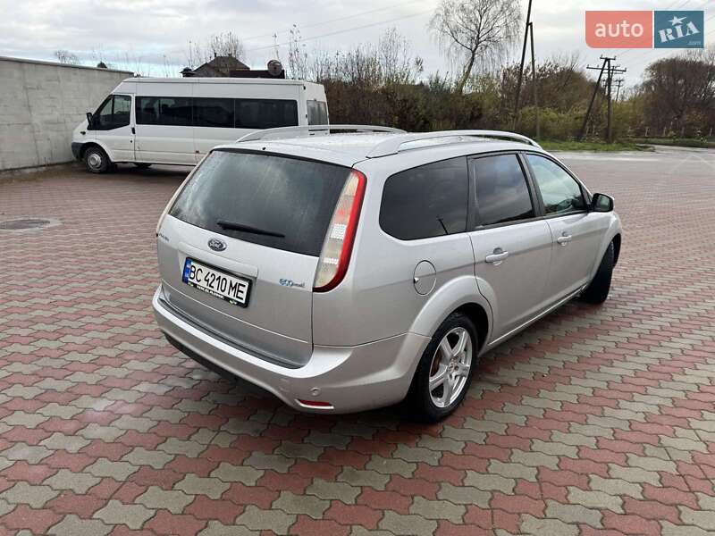 Універсал Ford Focus 2010 в Ходореві