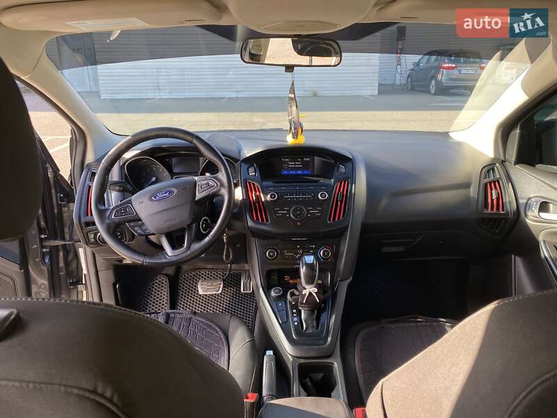 Седан Ford Focus 2015 в Шепетовке