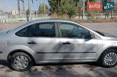 Седан Ford Focus 2005 в Рокитному