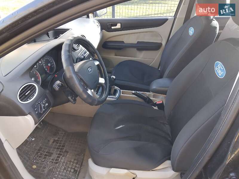 Седан Ford Focus 2006 в Львове