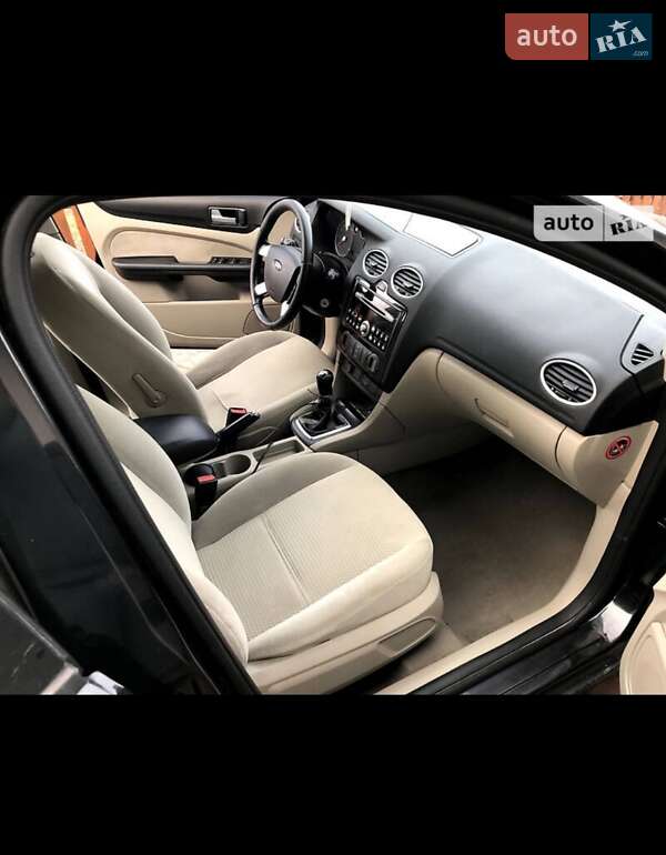 Седан Ford Focus 2006 в Львове