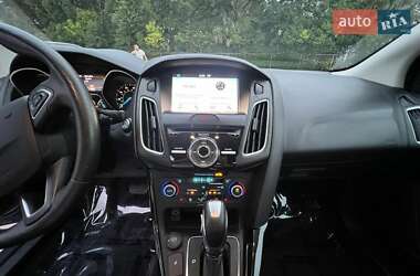 Седан Ford Focus 2018 в 