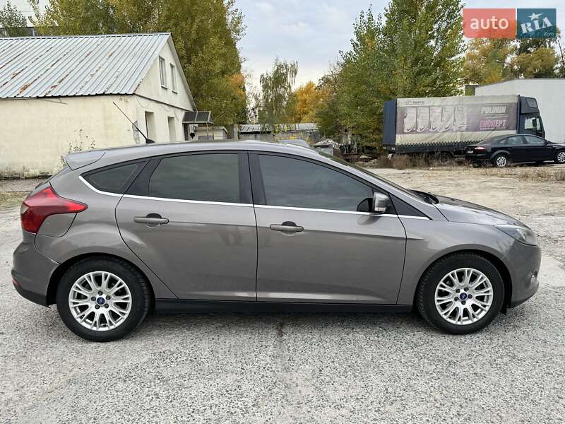 Хэтчбек Ford Focus 2011 в Киеве