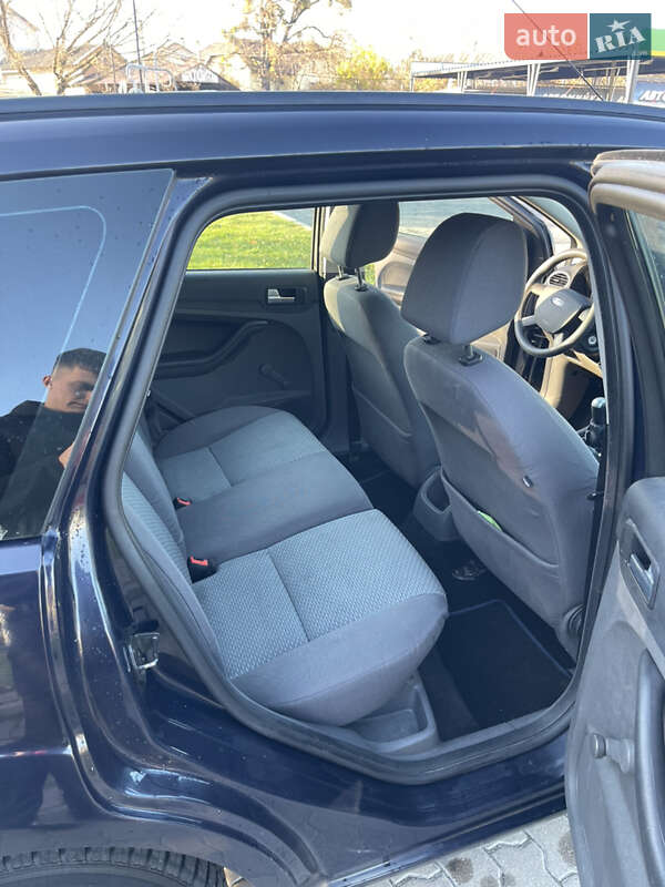 Универсал Ford Focus 2004 в Ровно