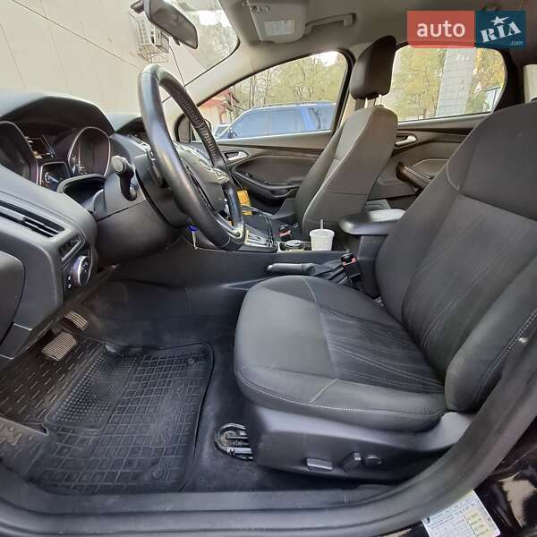 Седан Ford Focus 2015 в Киеве