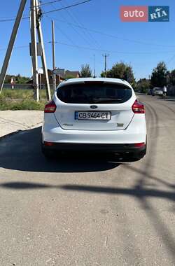 Хэтчбек Ford Focus 2015 в Киеве