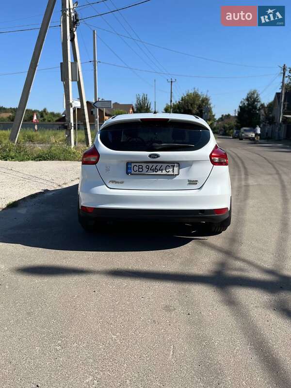 Хэтчбек Ford Focus 2015 в Киеве