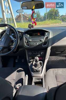 Хэтчбек Ford Focus 2015 в Киеве