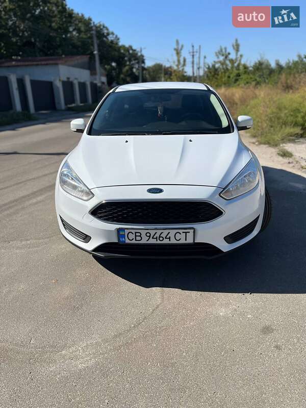 Хэтчбек Ford Focus 2015 в Киеве
