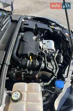 Хэтчбек Ford Focus 2013 в 