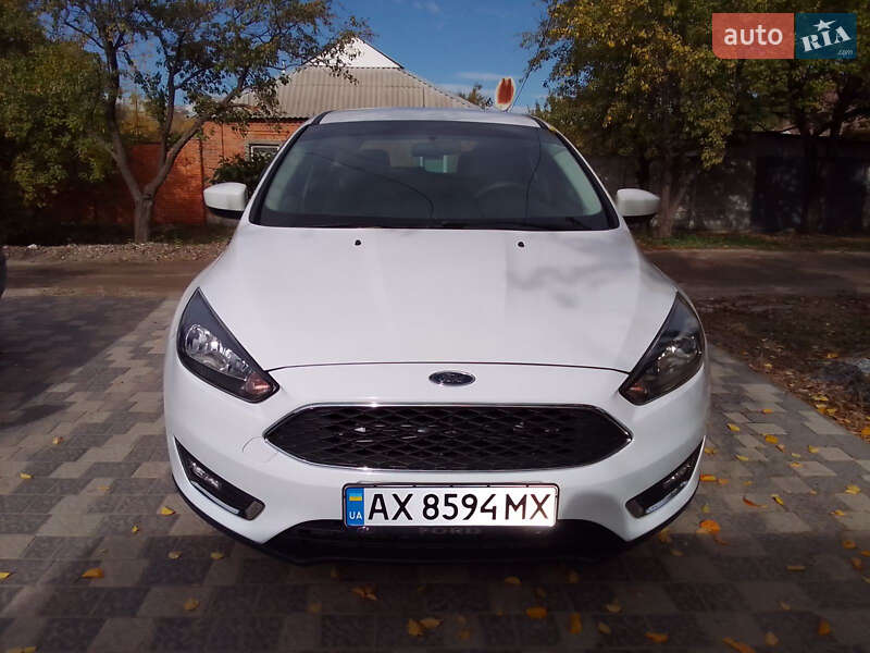 Хэтчбек Ford Focus 2017 в 