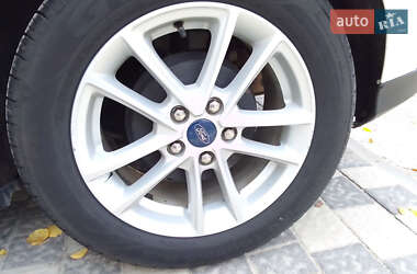 Хэтчбек Ford Focus 2017 в 