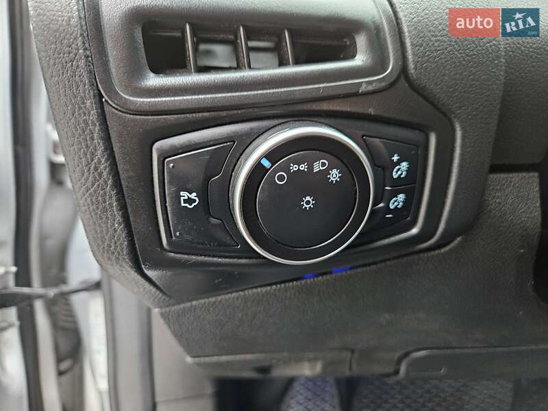 Седан Ford Focus 2016 в Львове