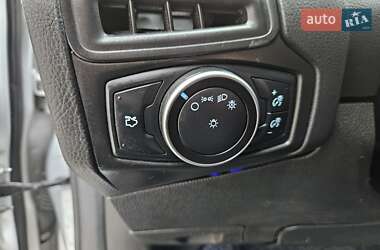 Седан Ford Focus 2016 в 