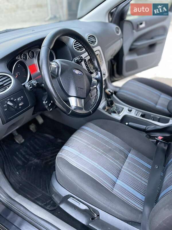 Универсал Ford Focus 2008 в Путиле