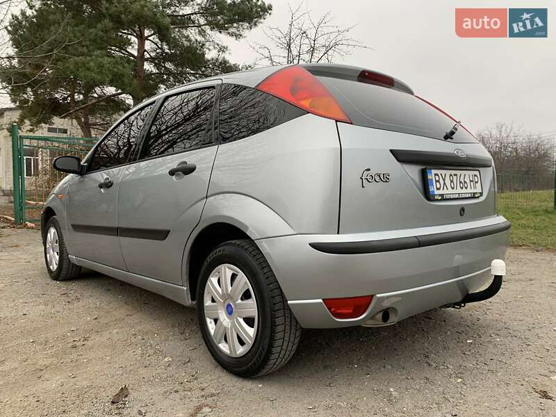 Хэтчбек Ford Focus 2004 в Теофиполе