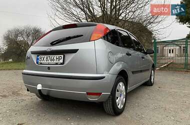 Хэтчбек Ford Focus 2004 в 