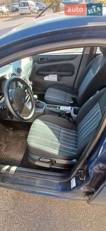 Хэтчбек Ford Focus 2011 в Киеве