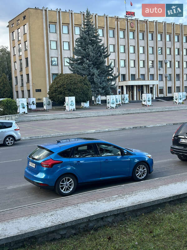 Хэтчбек Ford Focus 2016 в Нововолынске