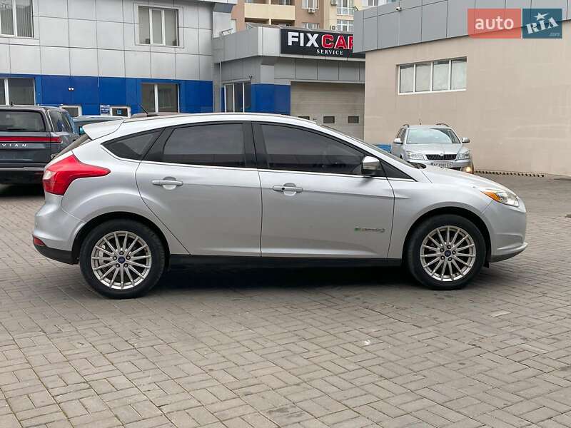Хэтчбек Ford Focus 2014 в Одессе