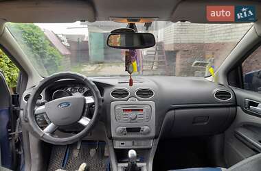 Хэтчбек Ford Focus 2009 в 