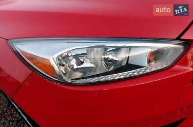 Седан Ford Focus 2015 в 