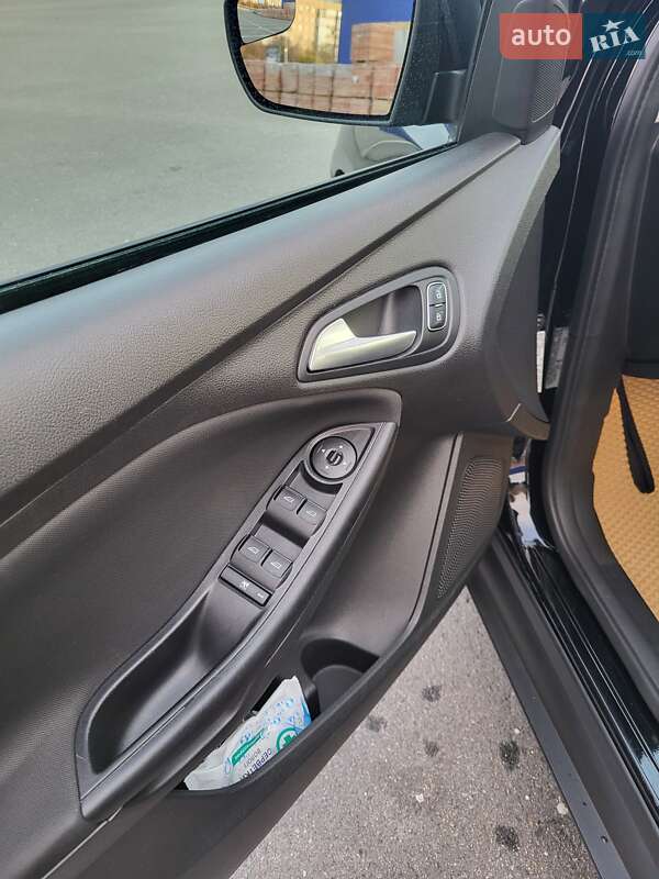 Седан Ford Focus 2016 в Полтаве