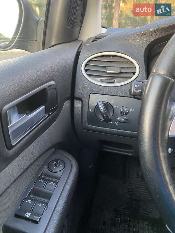 Универсал Ford Focus 2004 в Одессе
