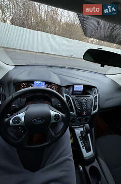 Седан Ford Focus 2014 в Синельниково