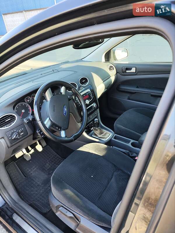 Хэтчбек Ford Focus 2007 в Киеве