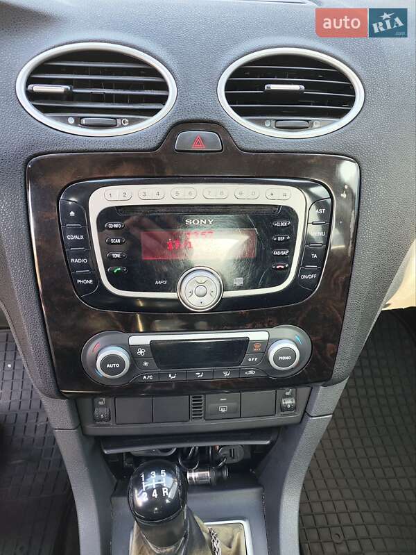 Хэтчбек Ford Focus 2007 в Киеве