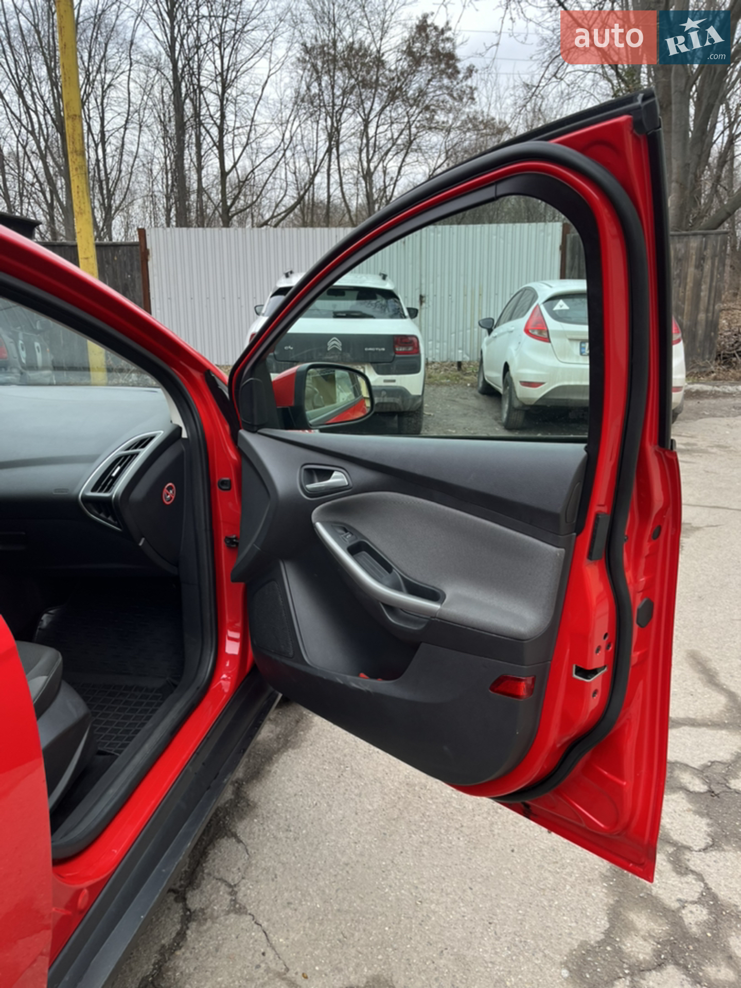 2011 Ford Focus - мініатюра 18