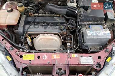 Седан Ford Focus 1999 в 