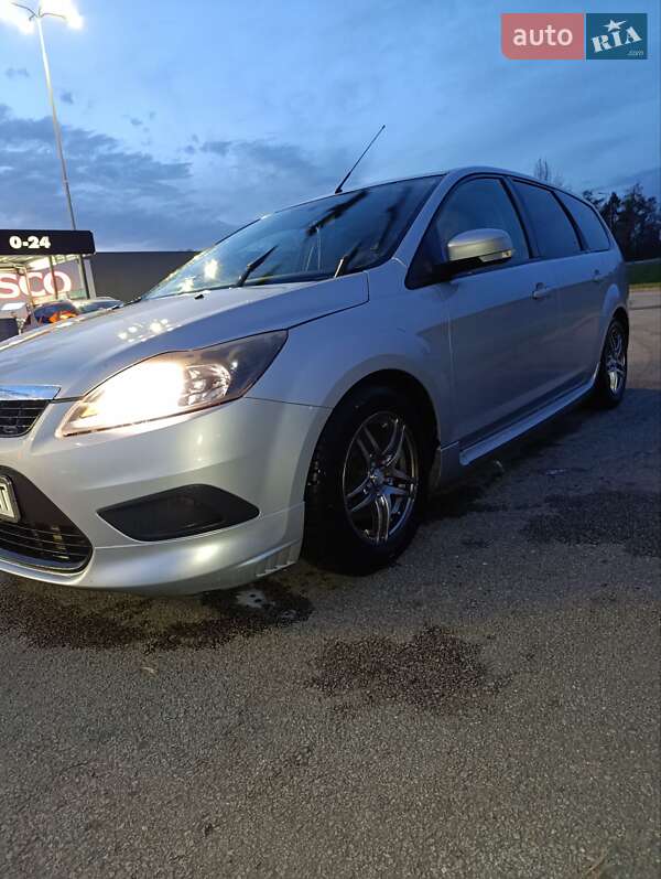 Универсал Ford Focus 2009 в 